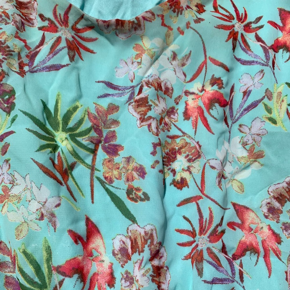 Floral Breeze Sleeveless Mini Dress - Picture 4 of 8